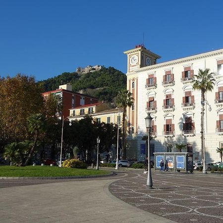 B&B Centrale Salerno Eksteriør billede
