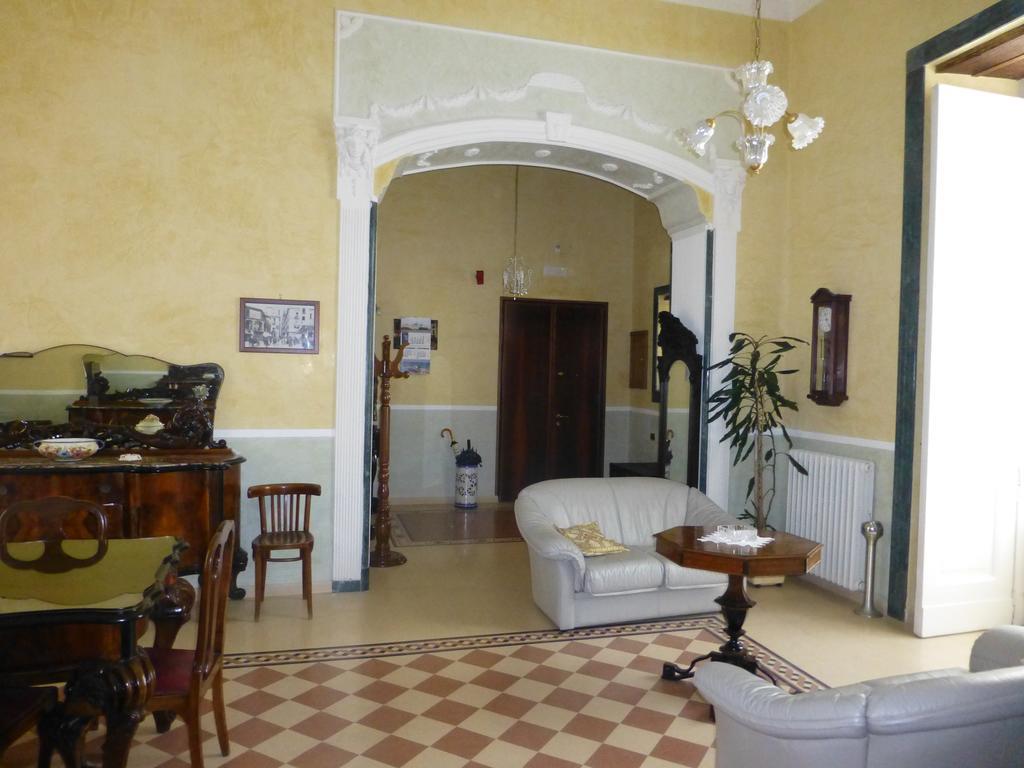 B&B Centrale Salerno Værelse billede