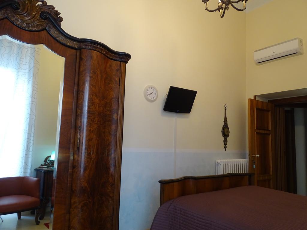 B&B Centrale Salerno Værelse billede