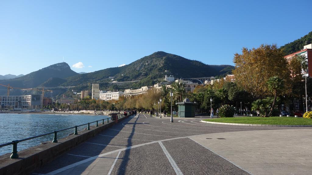 B&B Centrale Salerno Eksteriør billede